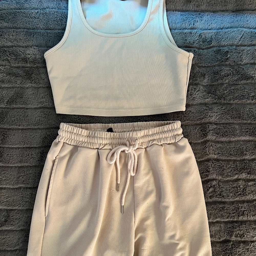 Workout Top And Bottom Set